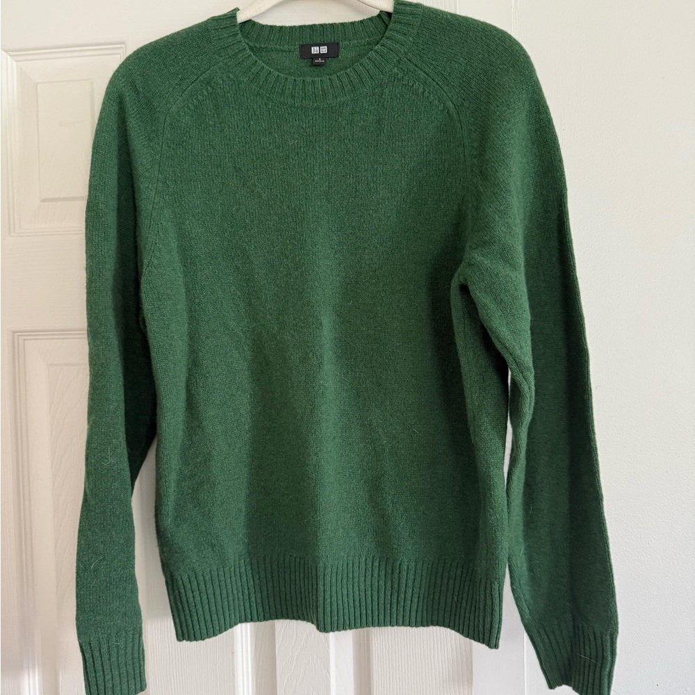 Uniqlo Wool Crewneck Sweater